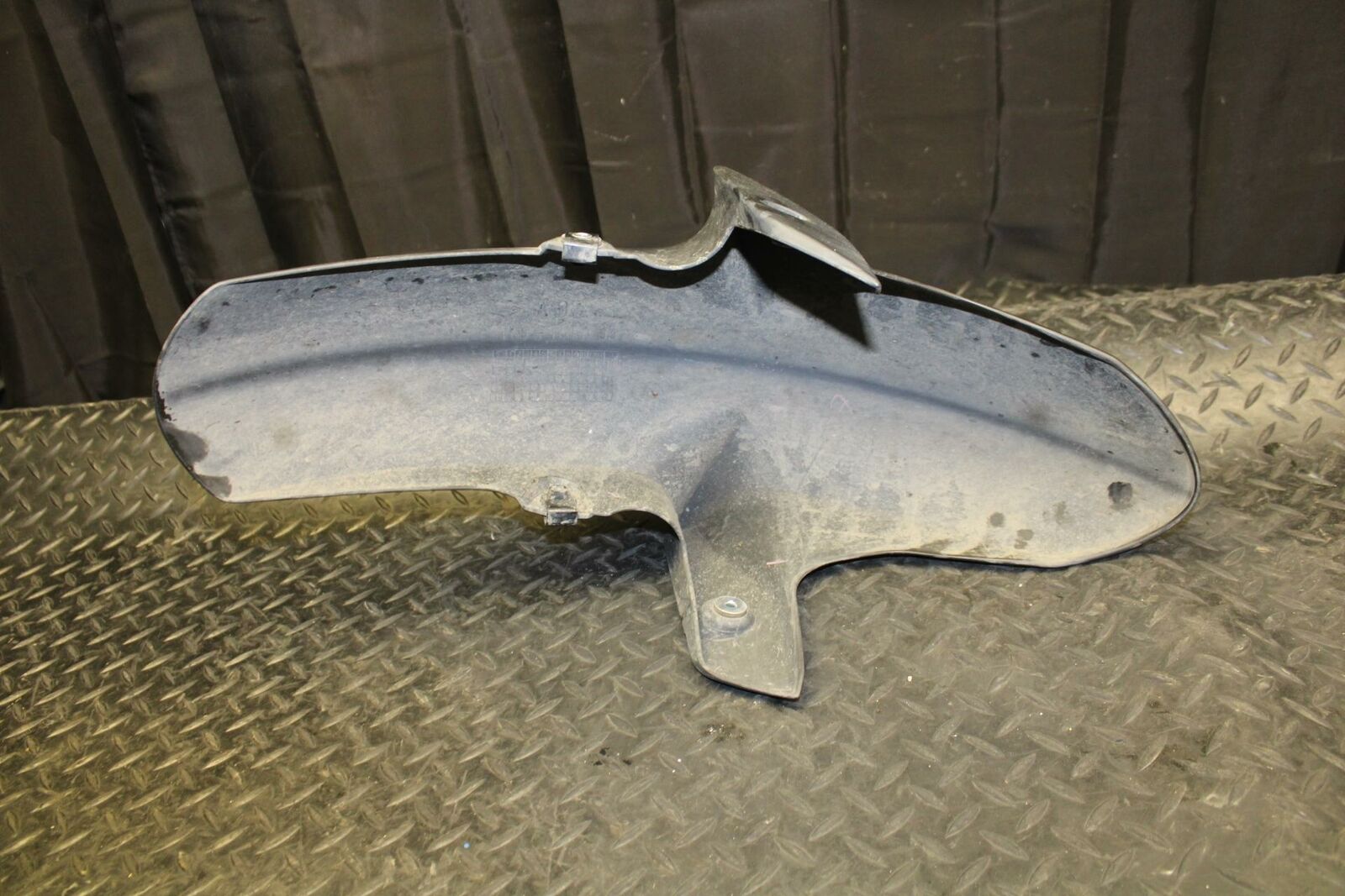 15-17 YAMAHA YZF R3 FRONT WHEEL FENDER COWL FAIRING bb167