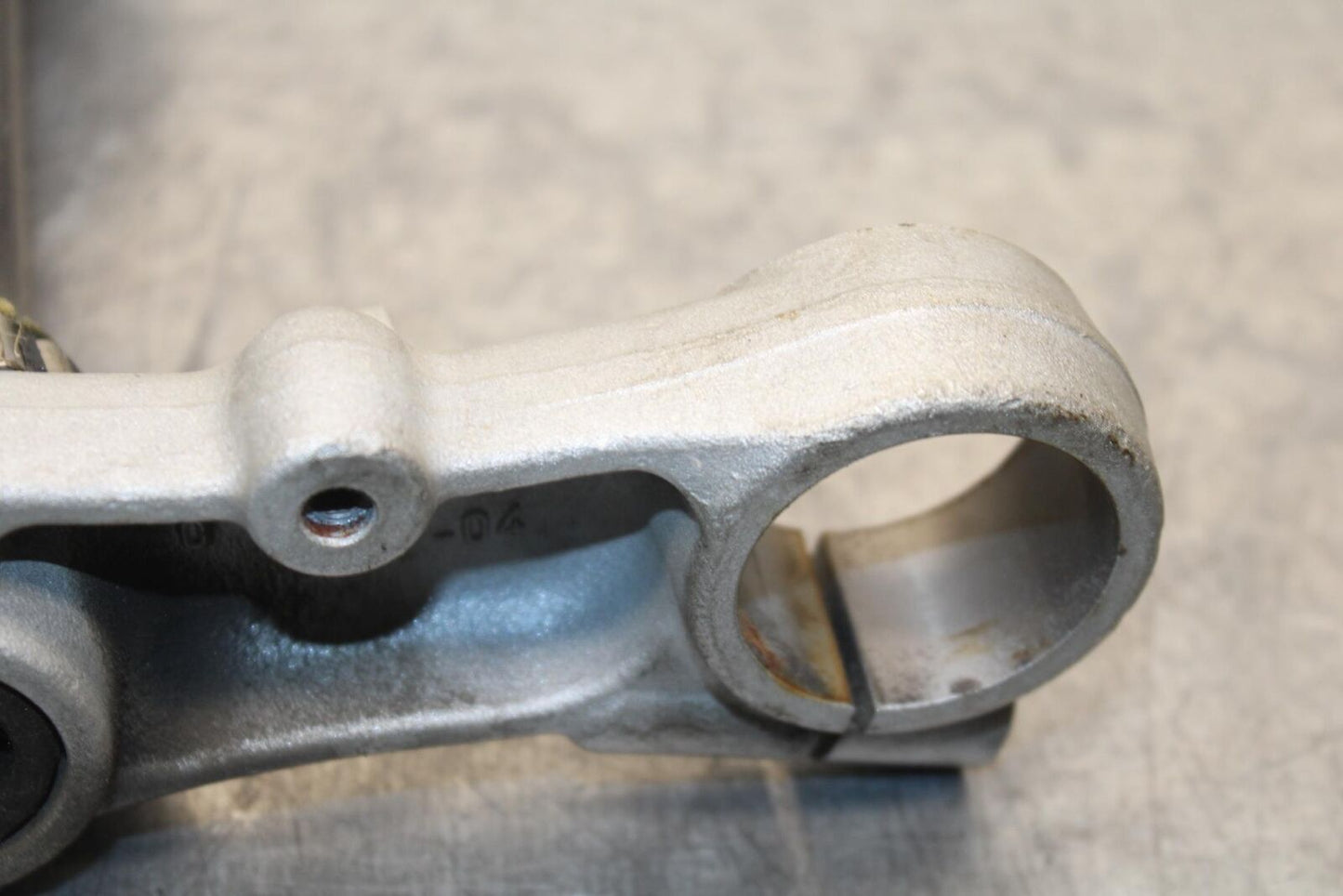 04-09 SUZUKI GS 500 FH GS500F FRONT FORKS CLAMP LOWER TRIPLE TREE STEM BB97