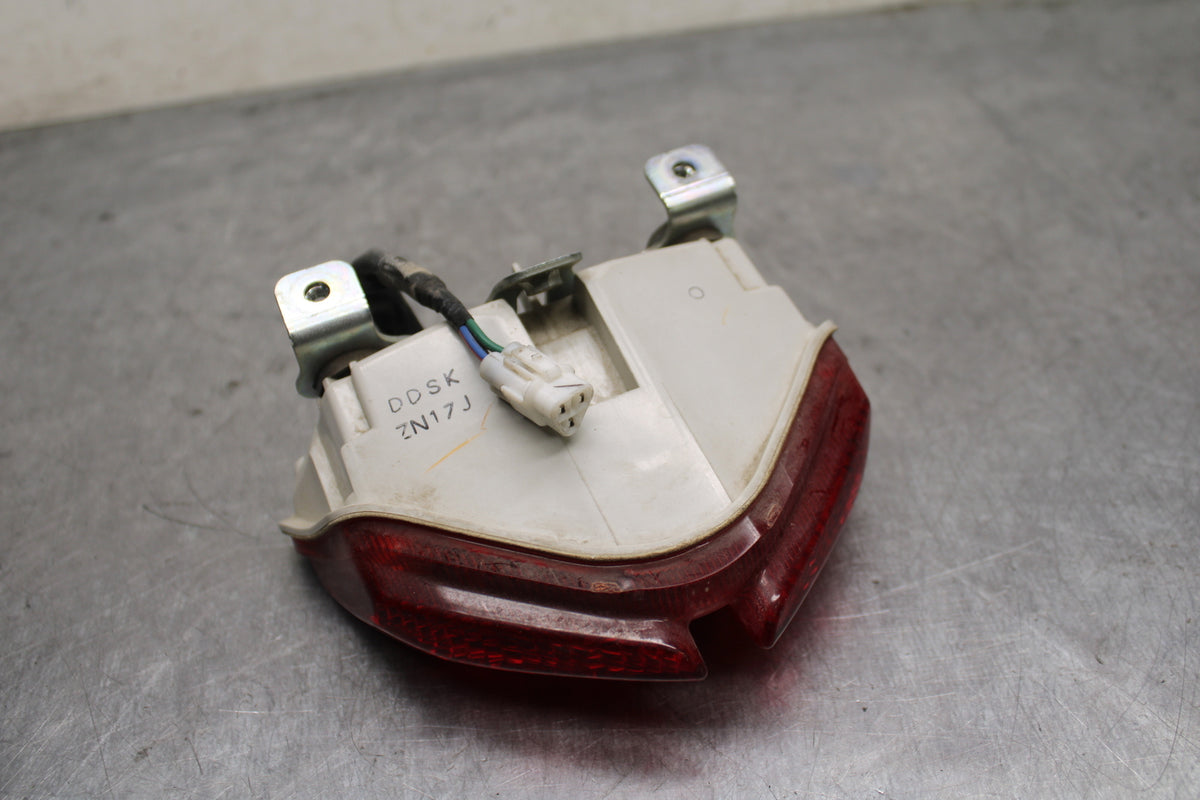 11-17 SUZUKI GSXR600 REAR TAIL TAILLIGHT BACK BRAKE LIGHT BB132