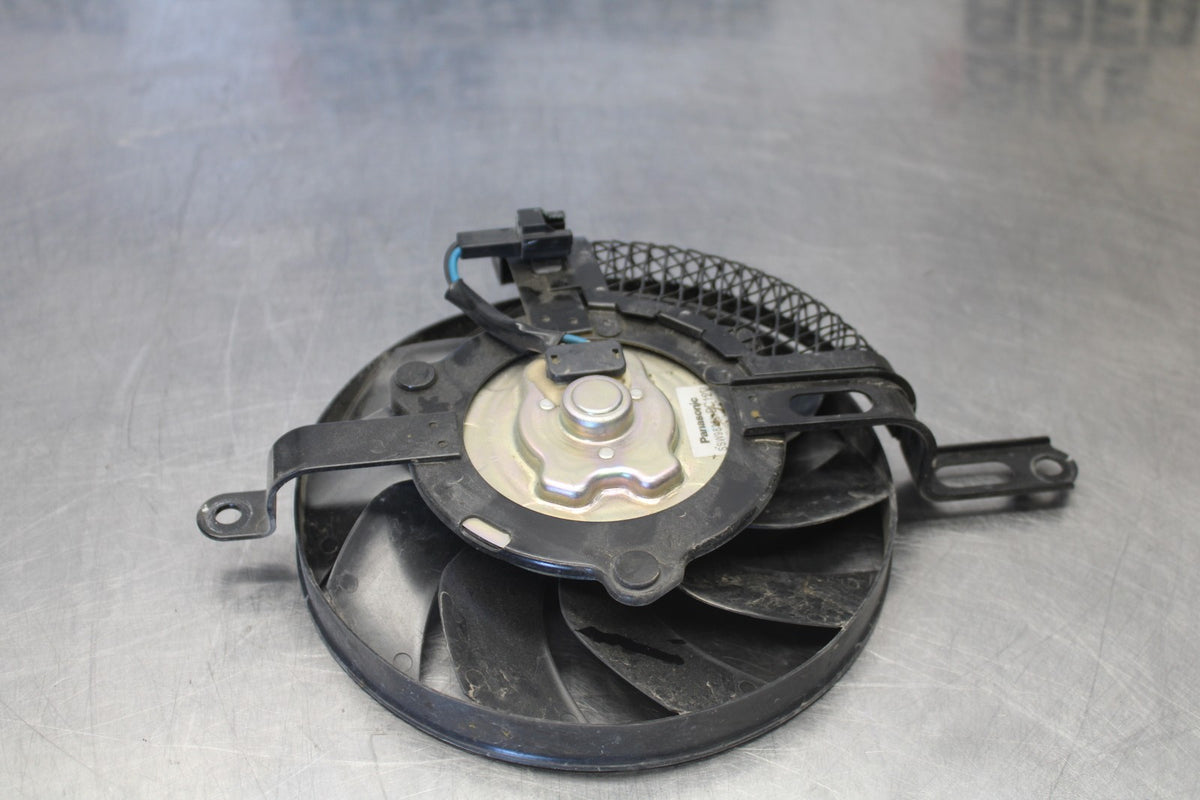 18 SUZUKI GSXR750 ENGINE RADIATOR COOLING FAN BB891