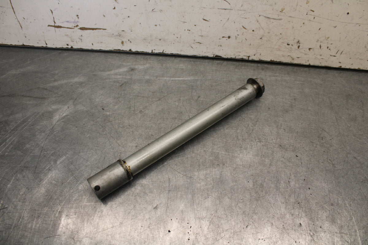 05-06 HONDA CBR600RR FRONT WHEEL RIM AXLE PIVOT BOLT 44301-MEE-D00 BB655