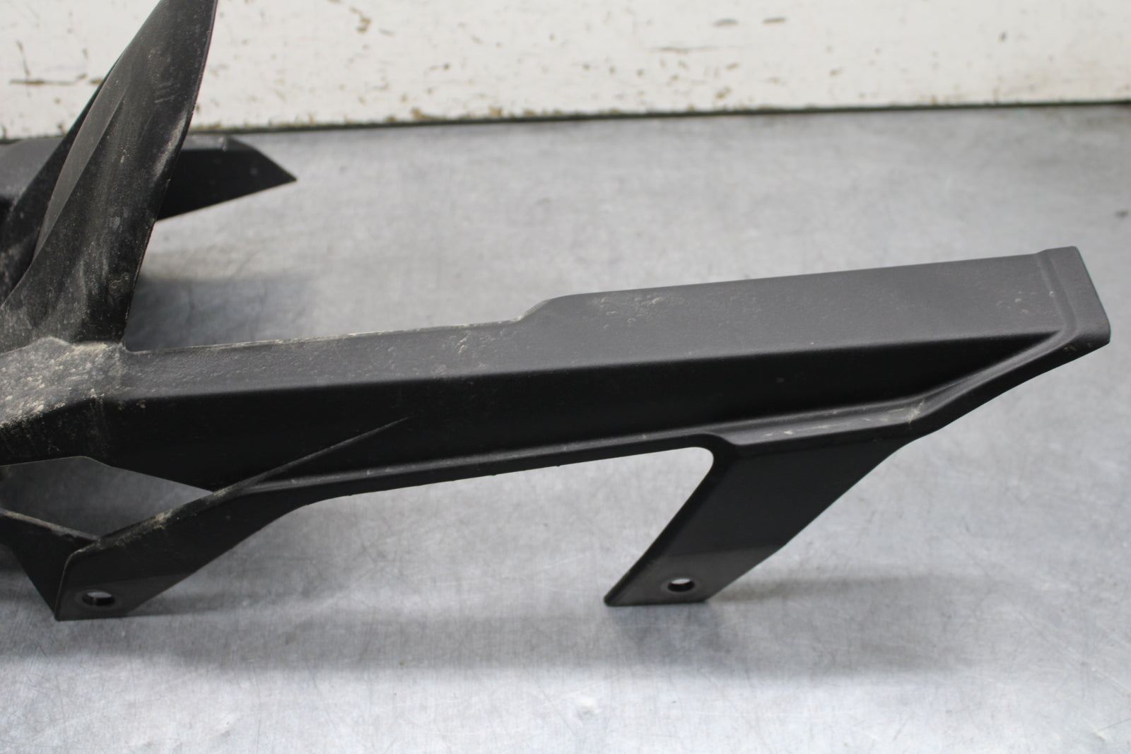 24 KAWASAKI NINJA 500 ABS REAR BACK WHEEL TIRE HUGGER FENDER BB730