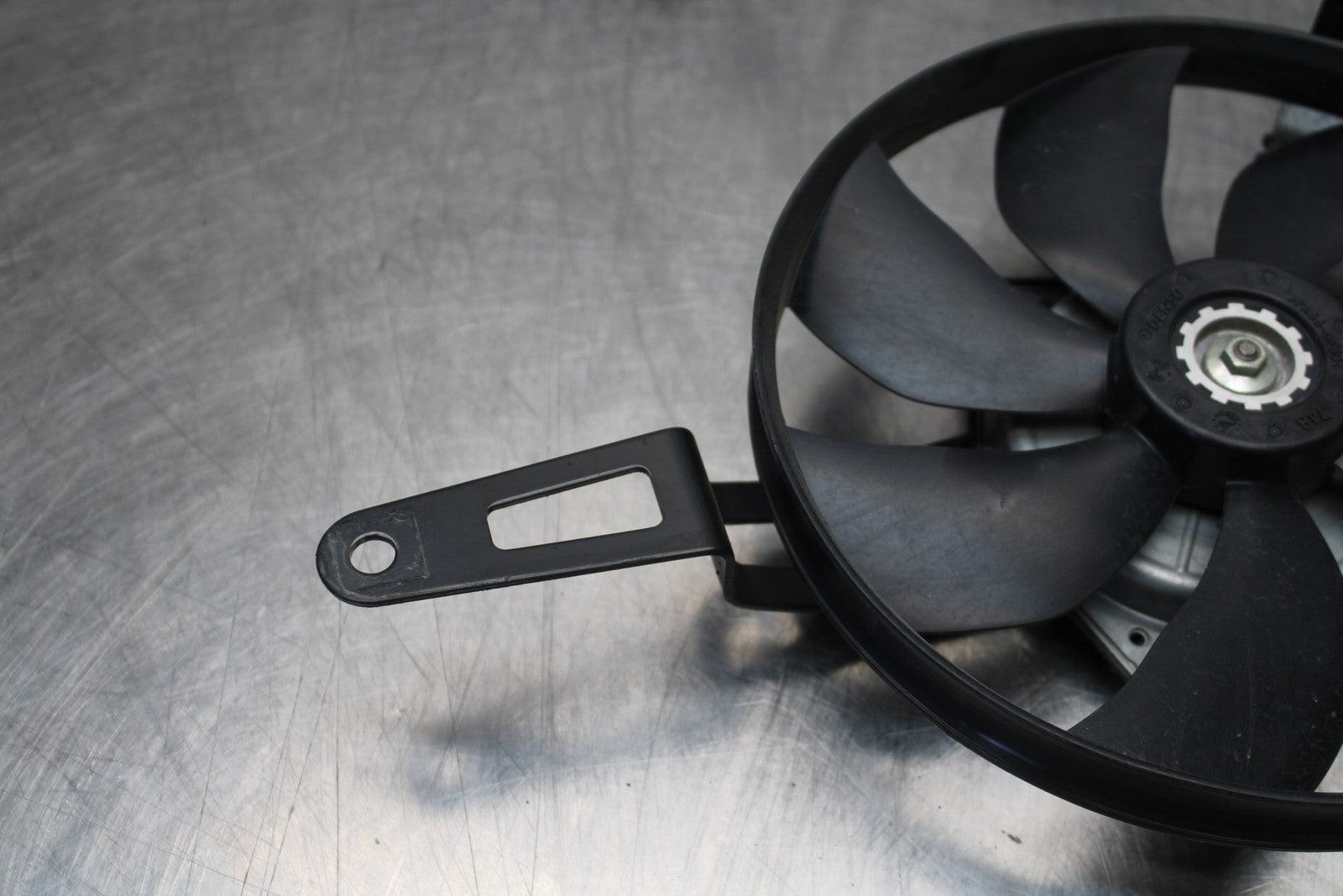 21-23 KAWASAKI NINJA ZX6R ENGINE RADIATOR COOLING FAN BB179