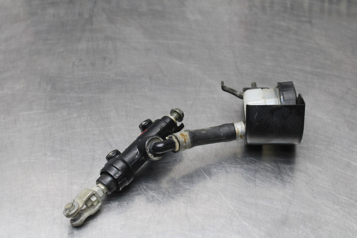 07-25 KAWASAKI VULCAN 900 VN900D CLASSIC LT REAR BRAKE MASTER CYLINDER BB842