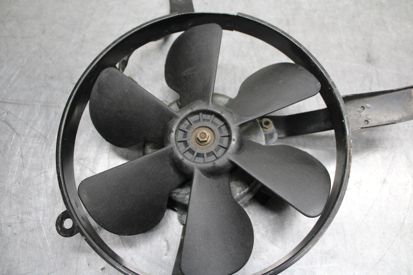 00-01 YAMAHA YZF R1 ENGINE RADIATOR COOLING FAN BB755
