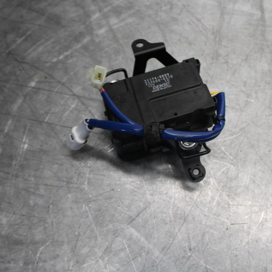 19-20 KAWASAKI NINJA ZX6R EXHAUST VALVE SERVO MOTOR BB517