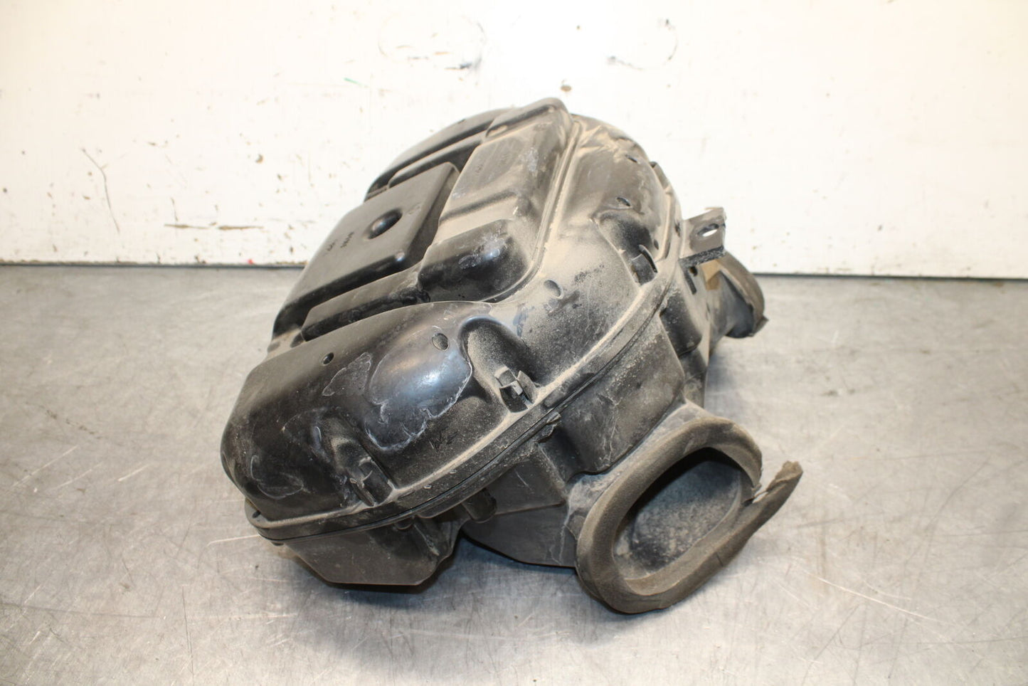 08-10 SUZUKI GSXR 600 AIRBOX AIR INTAKE FILTER BOX  BB721