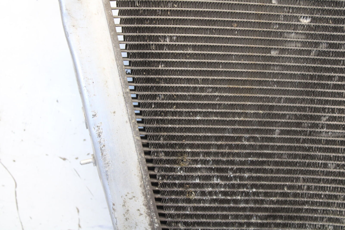 05-06 SUZUKI GSXR1000 ENGINE RADIATOR MOTOR COOLER COOLING 17710-41G00 BB677