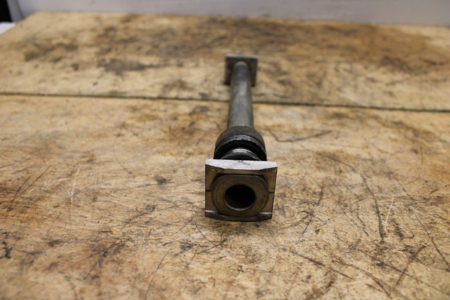 13-18 KAWASAKI NINJA ZX6R REAR AXLE BACK WHEEL RIM PIVOT BOLT AXEL BB349