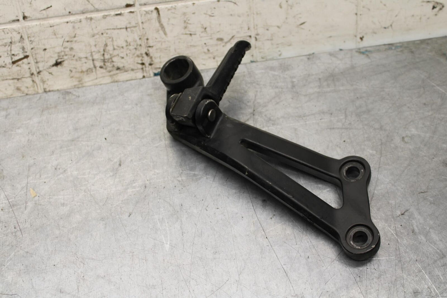 2000 Kawasaki Ninja ZX12R ZX1200A LEFT REAR BACK PASSENGER PEG 35063-1064