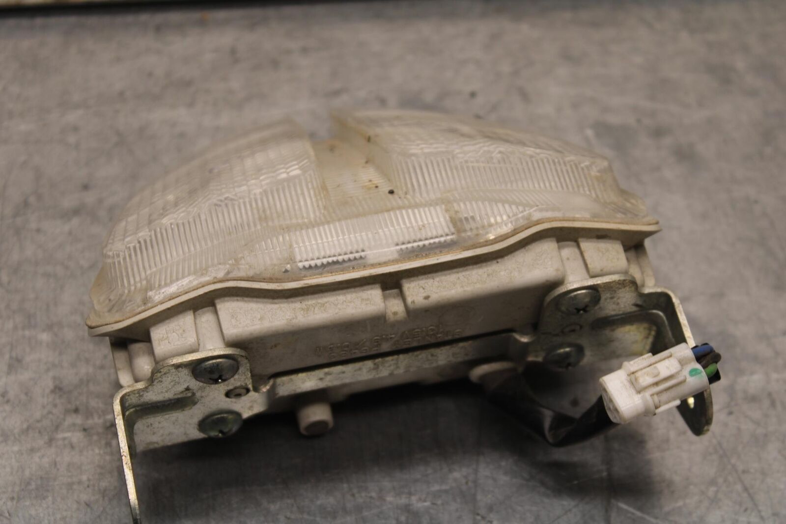 06-07 SUZUKI GSXR 600 REAR TAIL TAILLIGHT BACK BRAKE LIGHT BB104