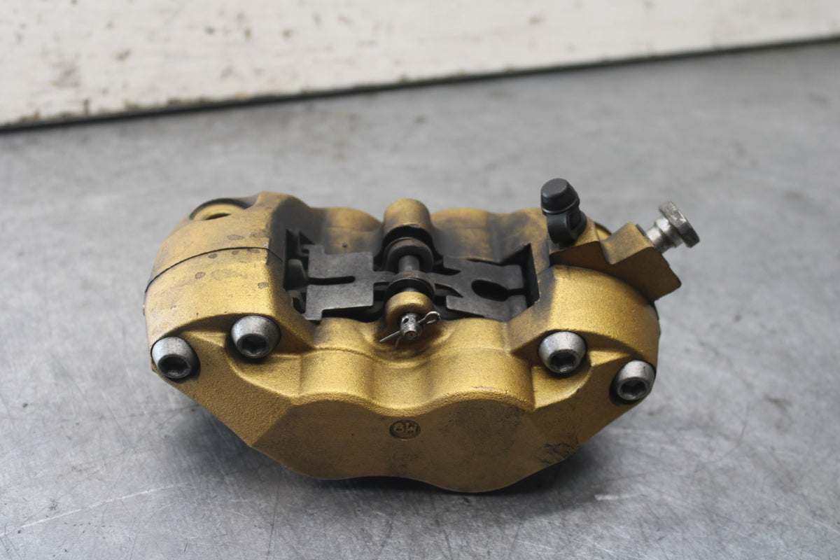 07-08 TRIUMPH DAYTONA 675 RIGHT LEFT FRONT BRAKE CALIPER SET PAIR CALIPERS BB685