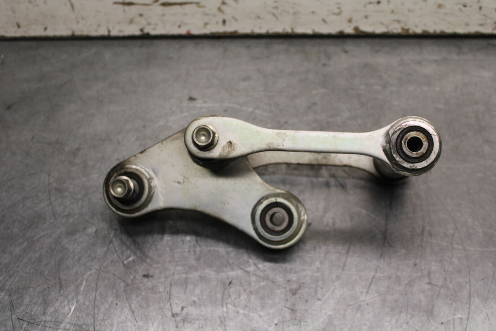 15-16 HONDA CB300F REAR DOGBONE SHOCK LINKAGE LINK BB740