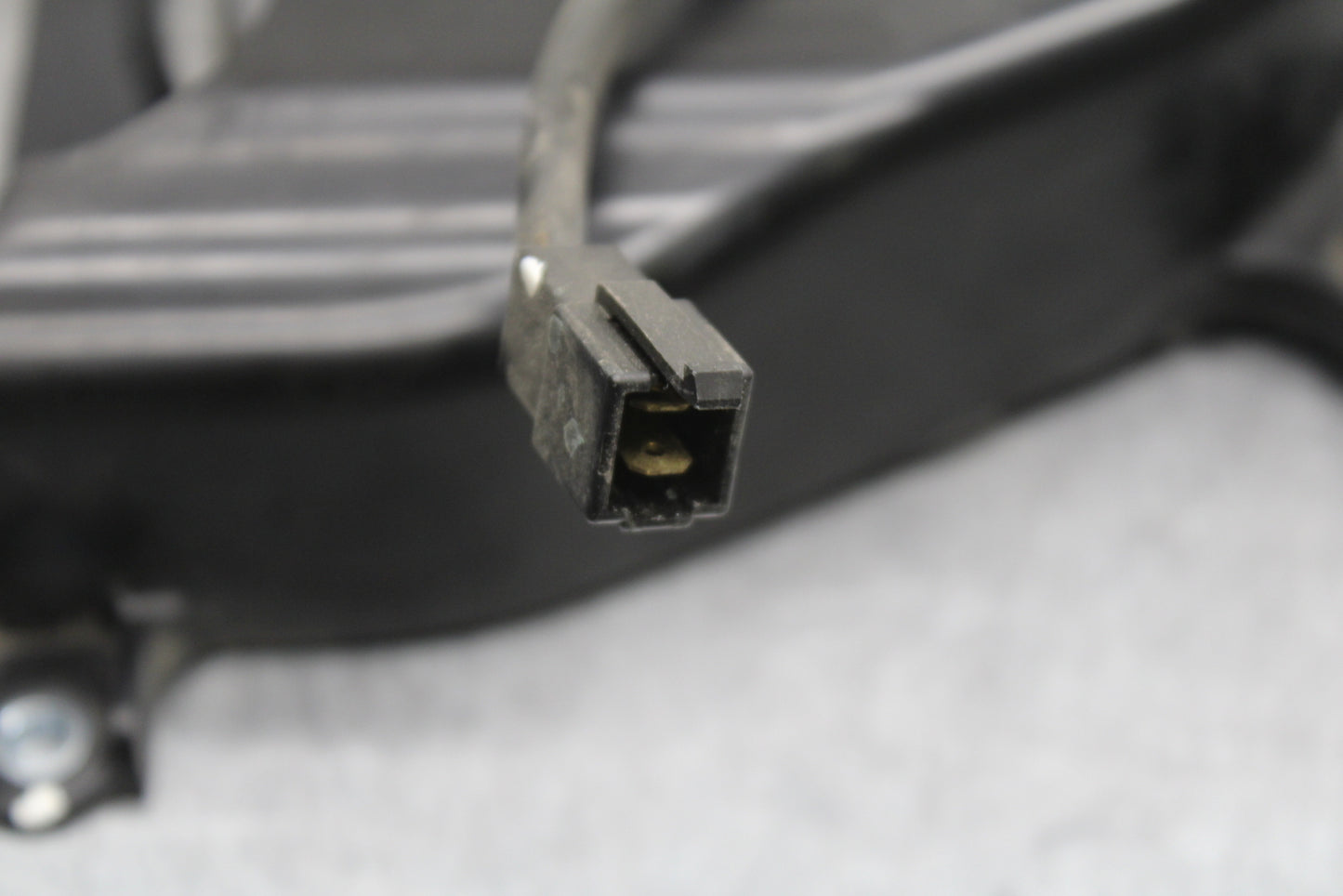 18-24 KAWASAKI NINJA 650 ENGINE RADIATOR COOLING FAN BB725