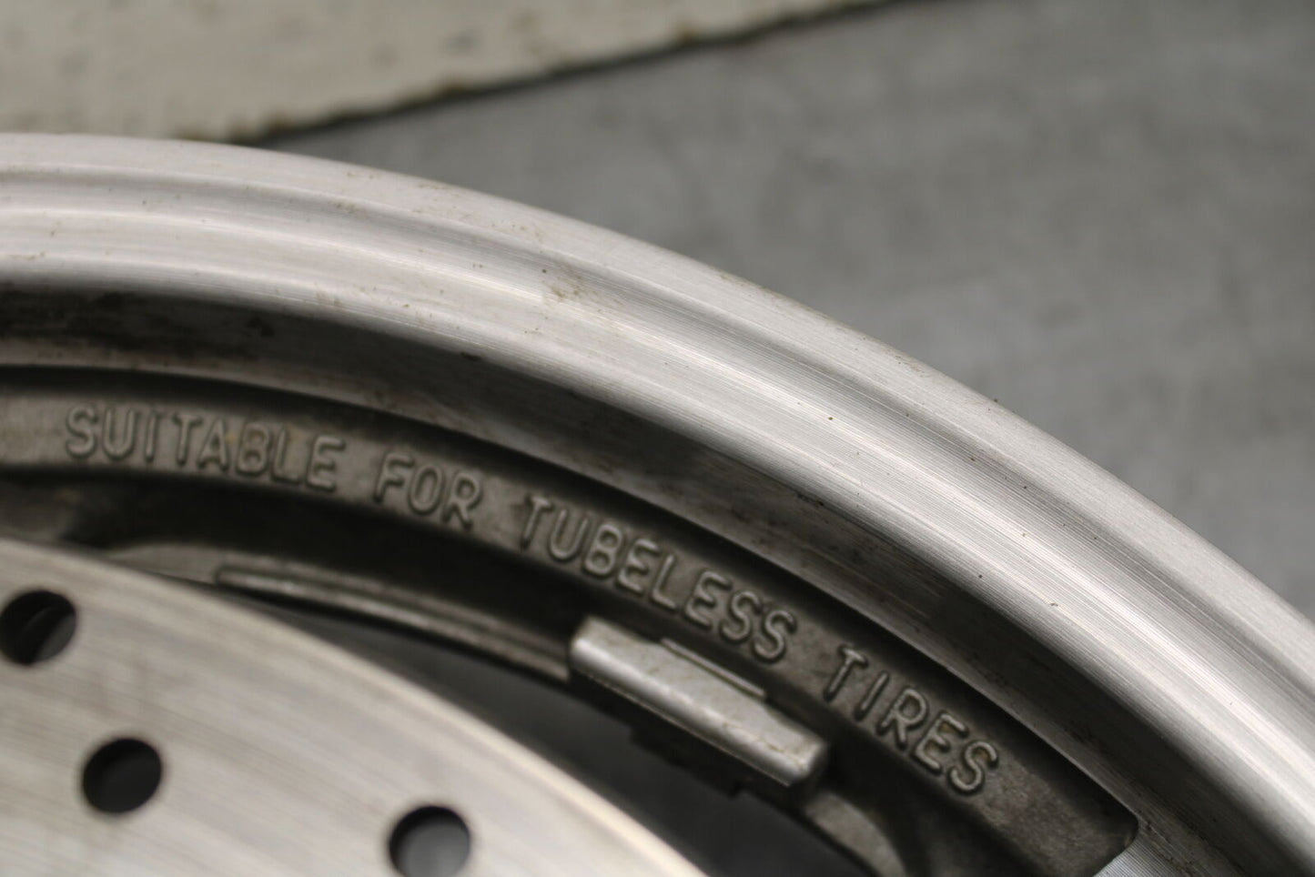 14-15 YAMAHA V STAR 1300 XVS1300CT TOURER FRONT WHEEL FRONT RIM BB722