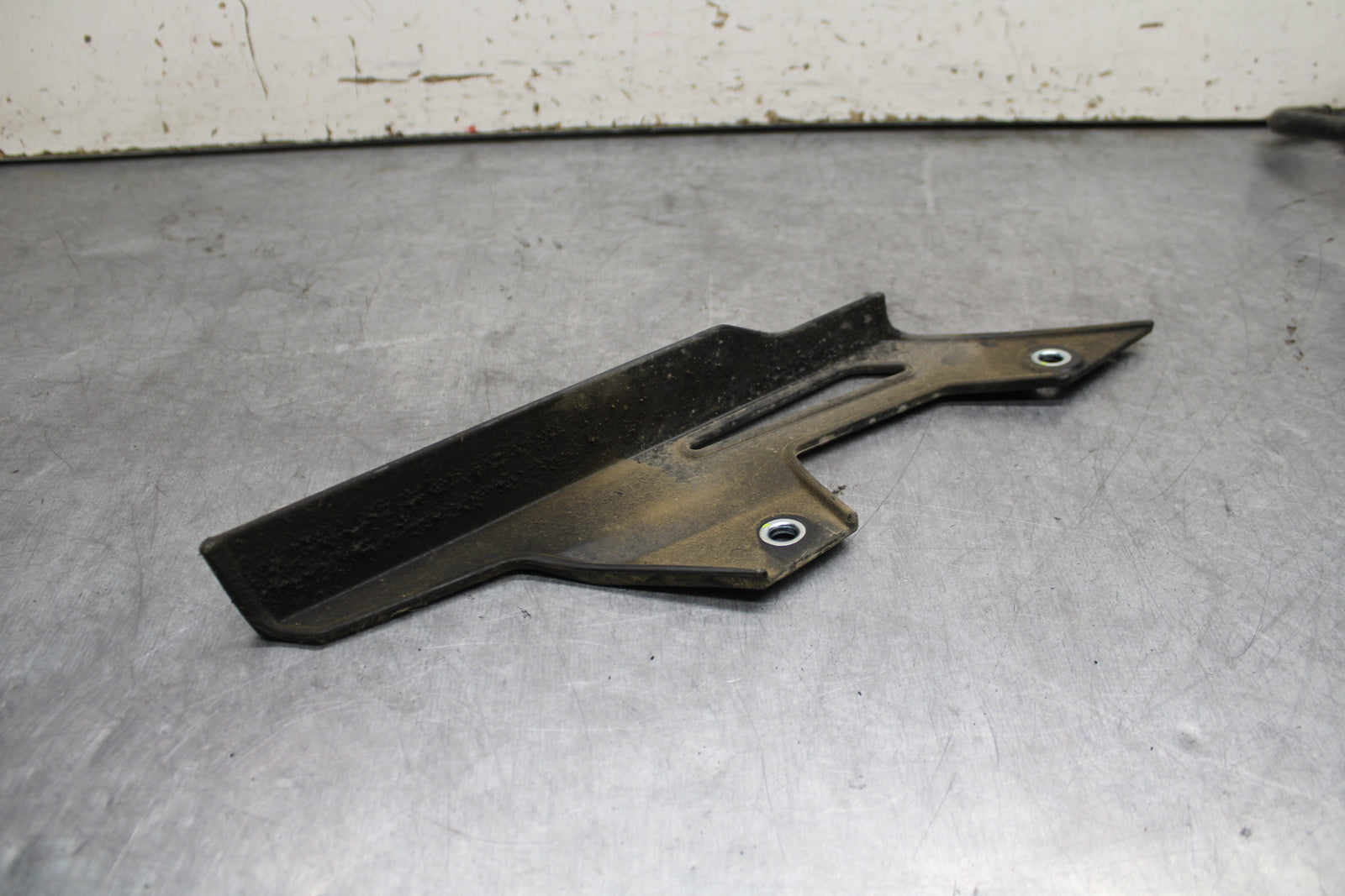 18-24 KAWASAKI NINJA 650 REAR BACK DRIVE CHAIN GUARD COVER SHIELD BB725