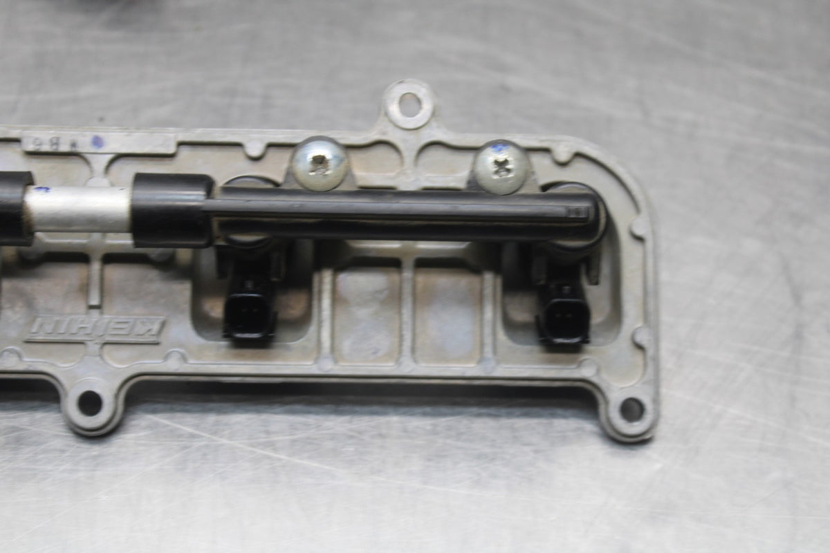 07-08 KAWASAKI NINJA ZX6R SECONDARY FUEL INJECTORS TOP AIRBOX GAS RAIL BB855