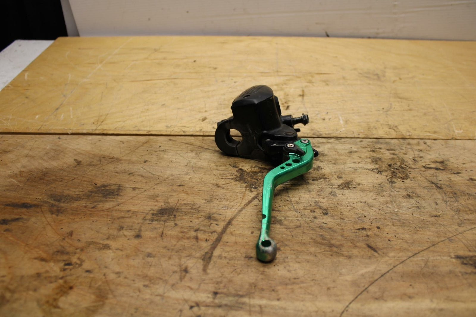 09-10 KAWASAKI ER-6N FRONT BRAKE MASTER CYLINDER w/ LEVER BB325