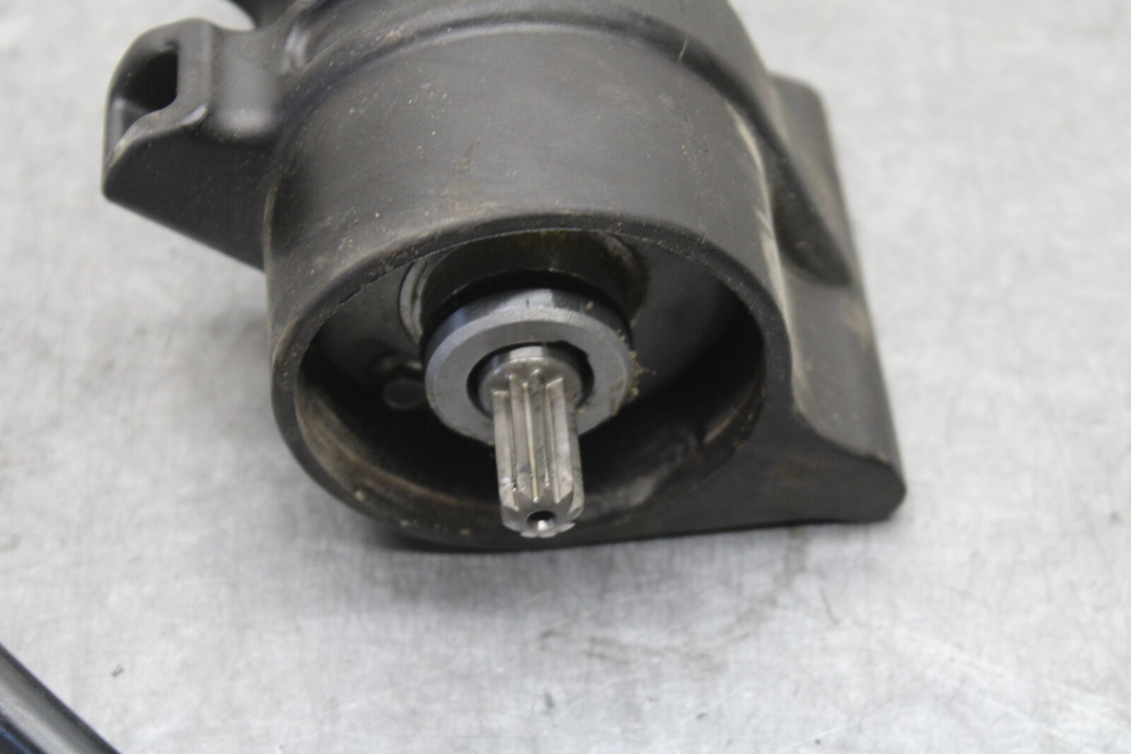22-24 YAMAHA XSR900 ENGINE STARTING STARTER MOTOR -DC 12V BB683