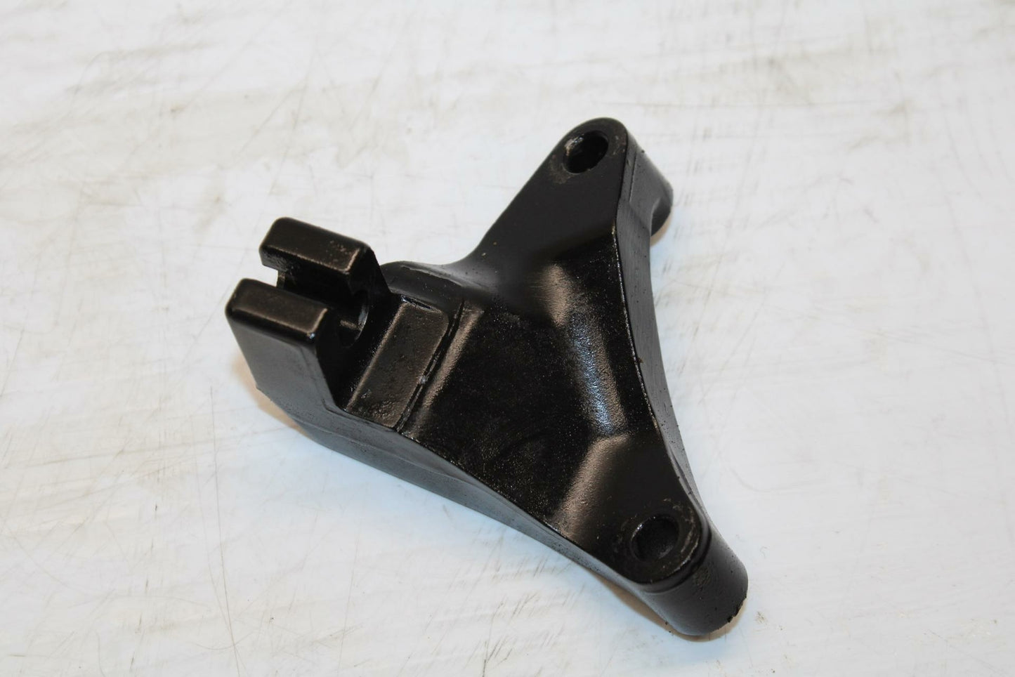 09-12 KAWASAKI NINJA ZX6R CLUTCH CABLE HOLDER MOUNT STAY BRACKET BB272