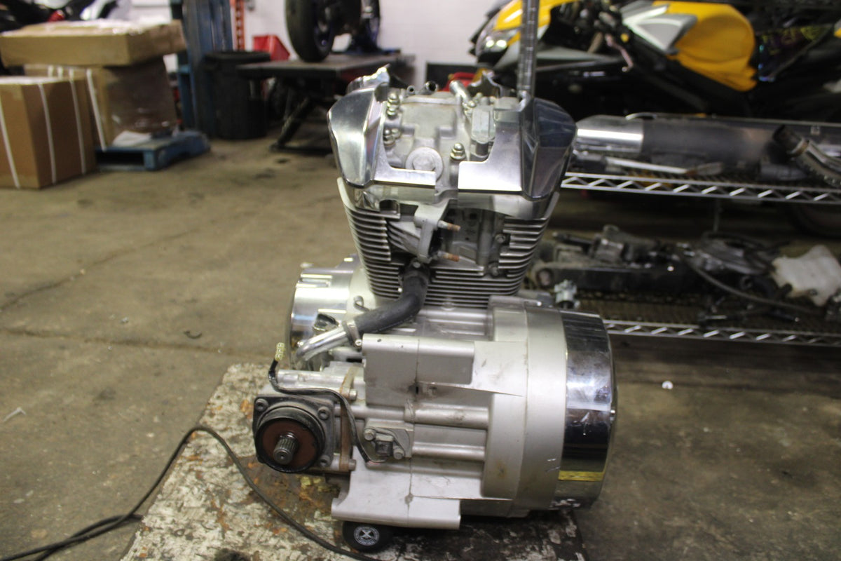 07 HONDA VTX1300R ENGINE MOTOR BB825