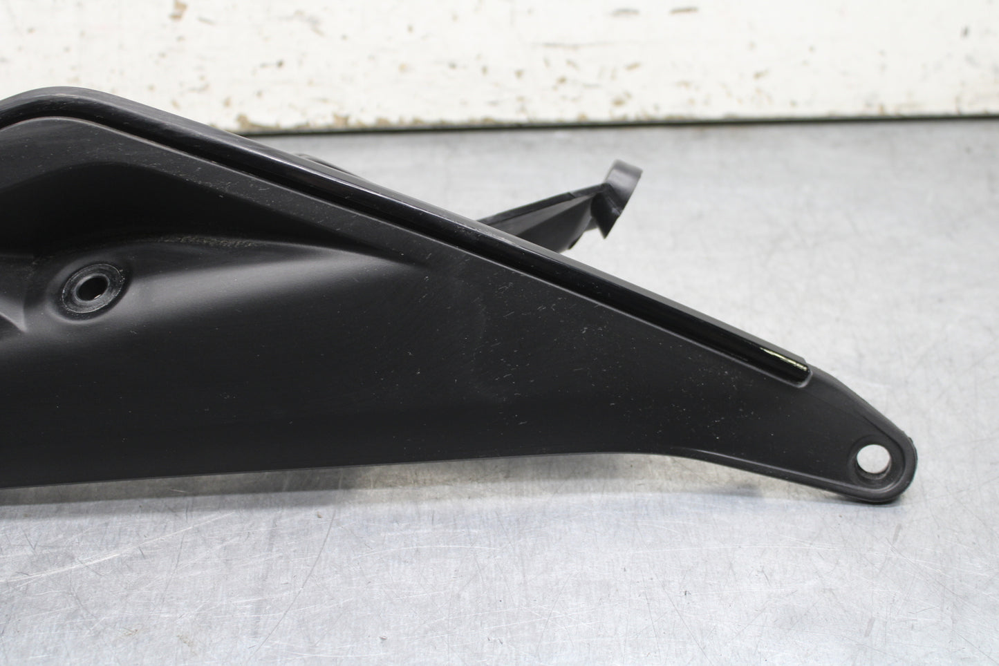 17-24 KTM 390 DUKE RIGHT REAR BACK TAIL FAIRING COWL SHROUD BB734