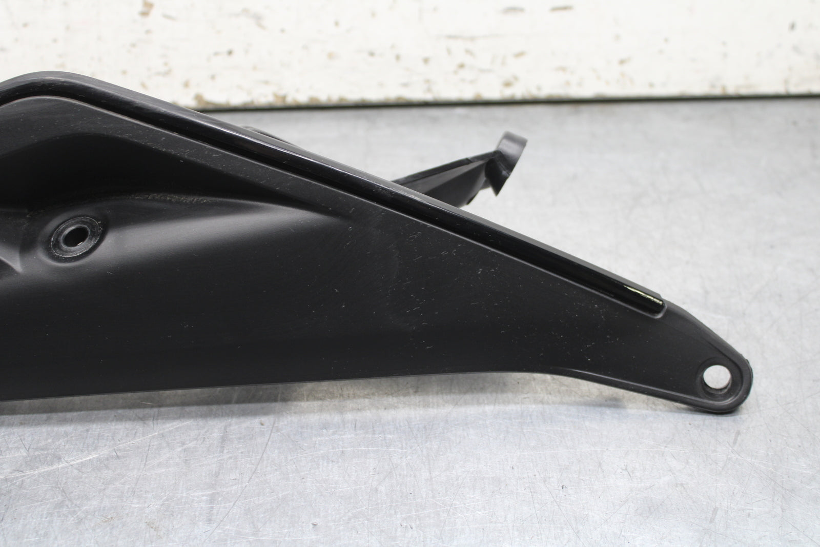 17-24 KTM 390 DUKE RIGHT REAR BACK TAIL FAIRING COWL SHROUD BB734