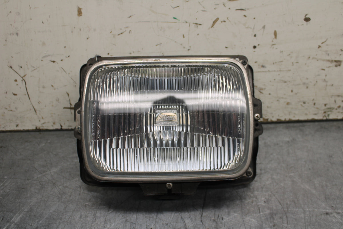 84 HONDA INTERCEPTOR 750 VF750F FRONT HEADLIGHT HEAD LIGHT LAMP BB108