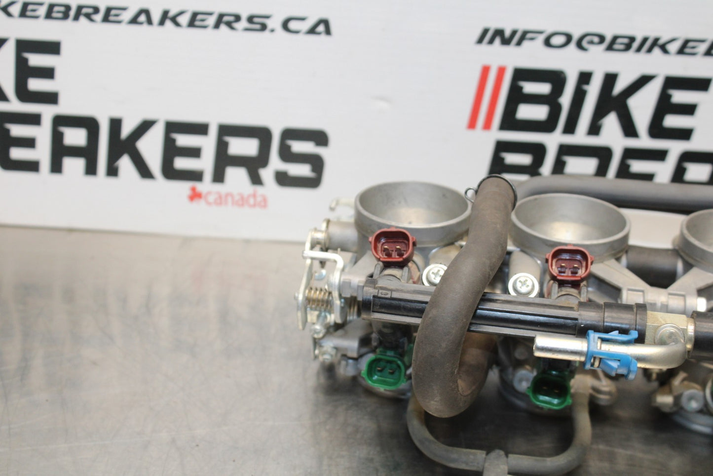 08-10 SUZUKI GSXR 600 MAIN FUEL INJECTORS / THROTTLE BODIES BB202