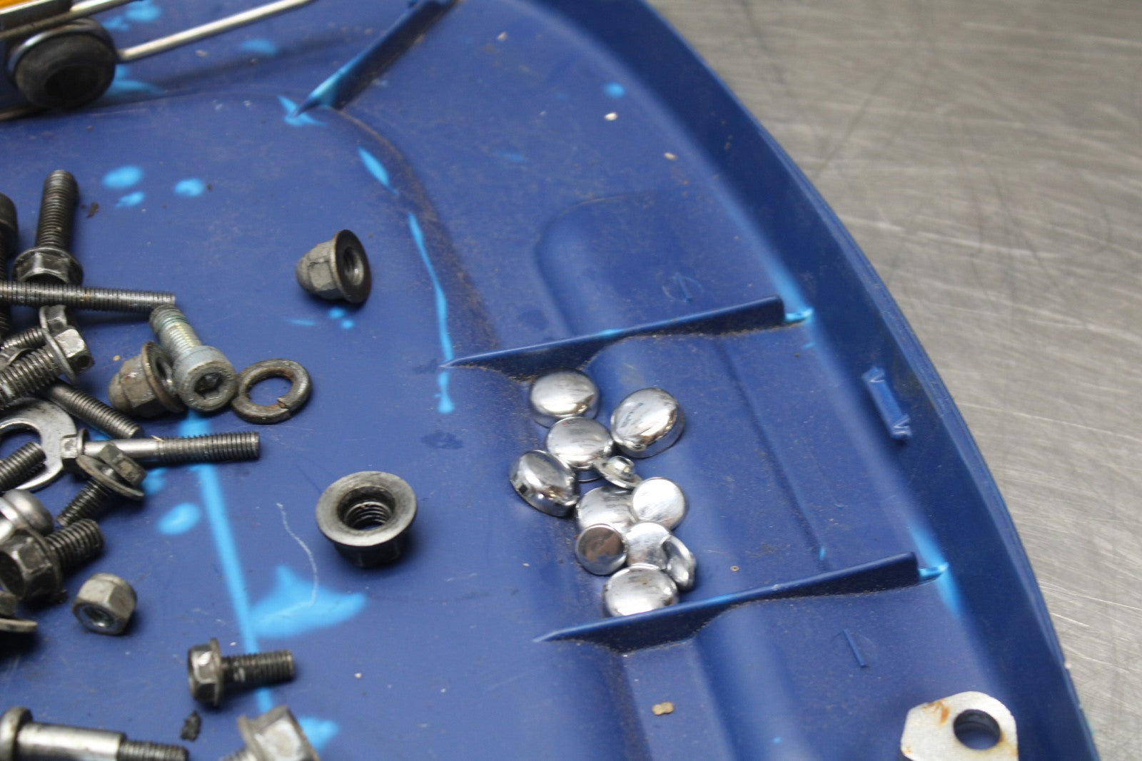 03-08 KAWASAKI VULCAN 1600 MOUNTING BOLTS HARDWARE MOTOR SCREWS BB196