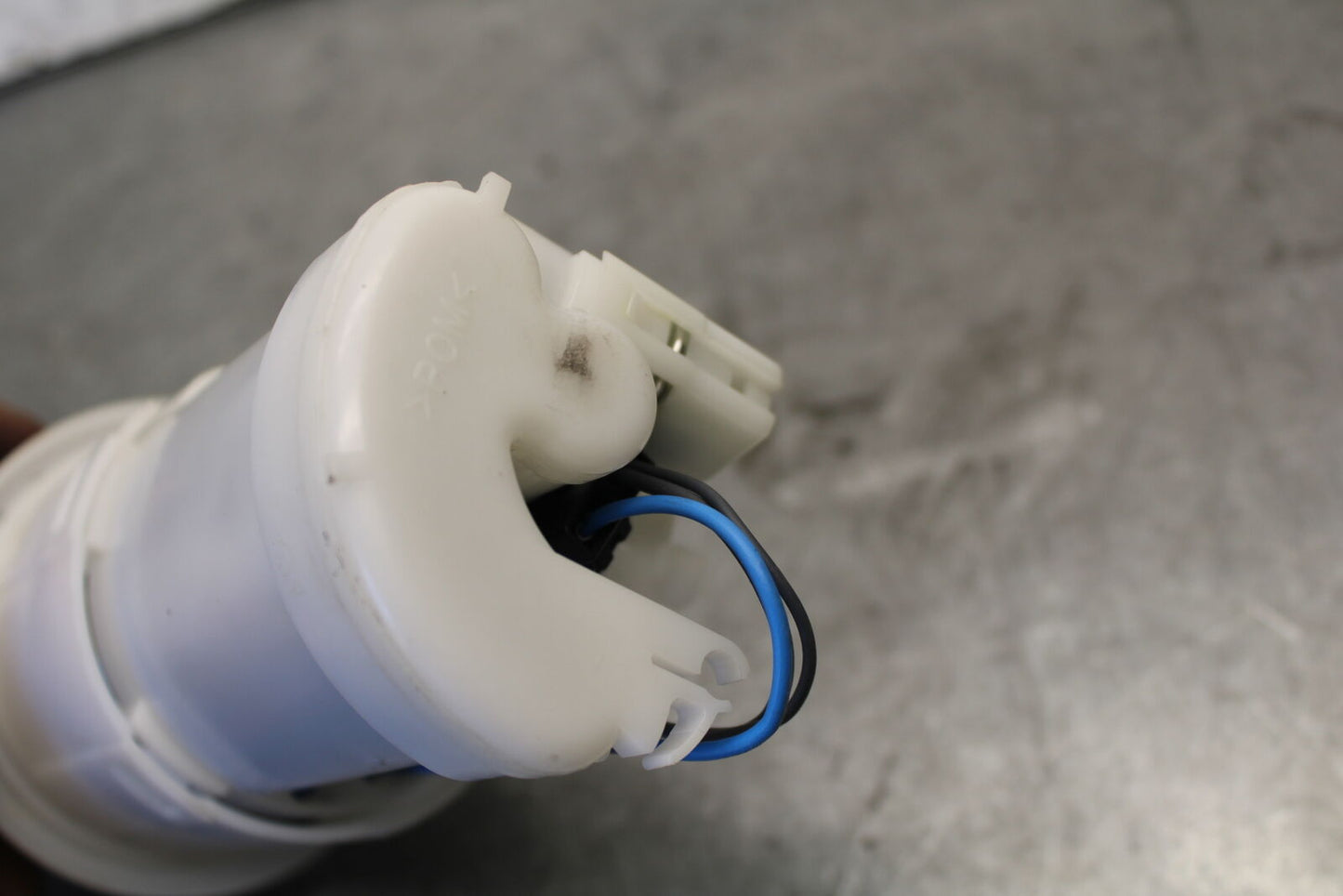 09-14 YAMAHA YZF R1 FUEL PUMP GAS PETROL SENDER UNIT 14B-13907-20-00  BB676