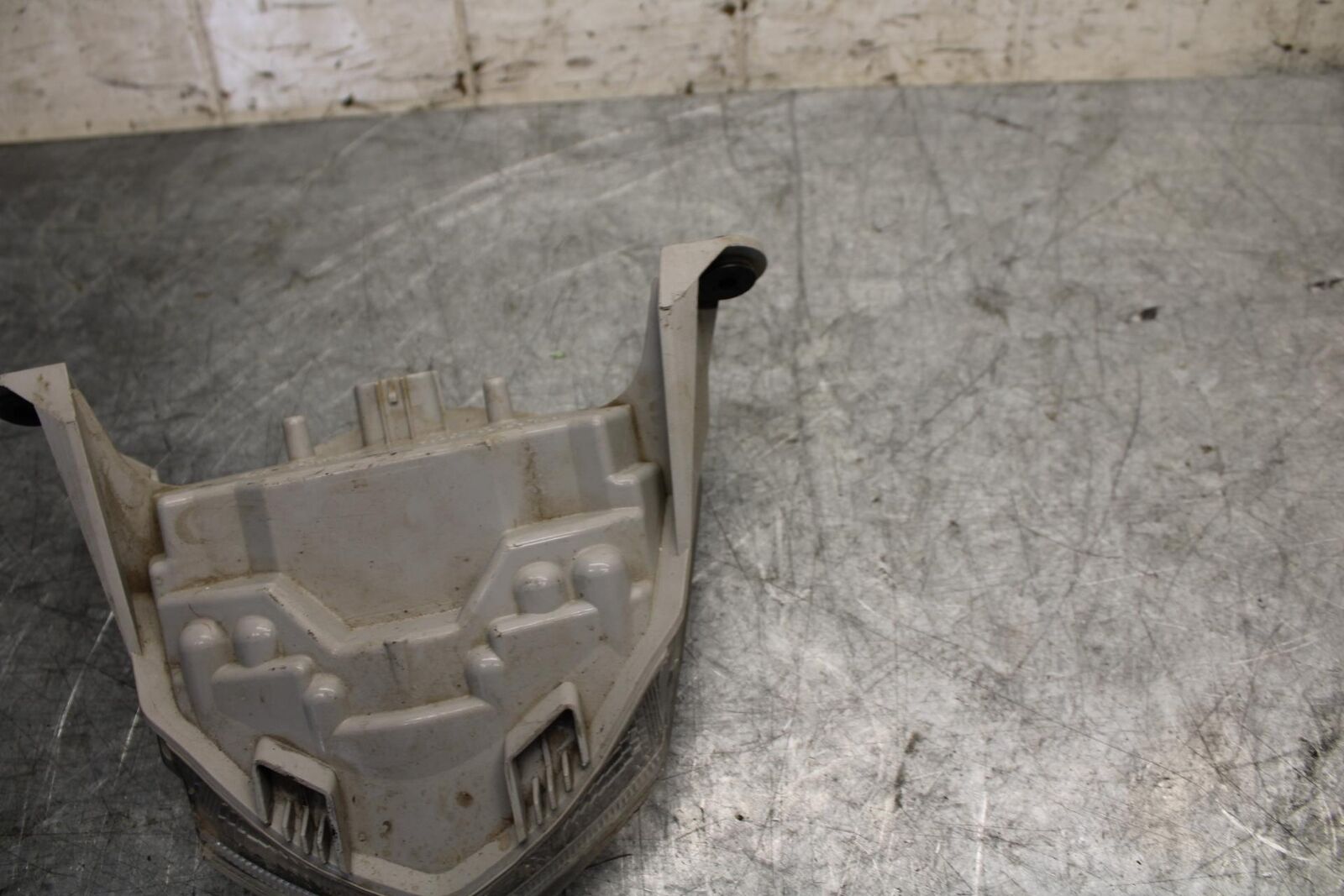 2012 Kawasaki Ninja ZX6R  REAR TAIL TAILLIGHT BACK BRAKE LIGHT 23025-0059  BB529