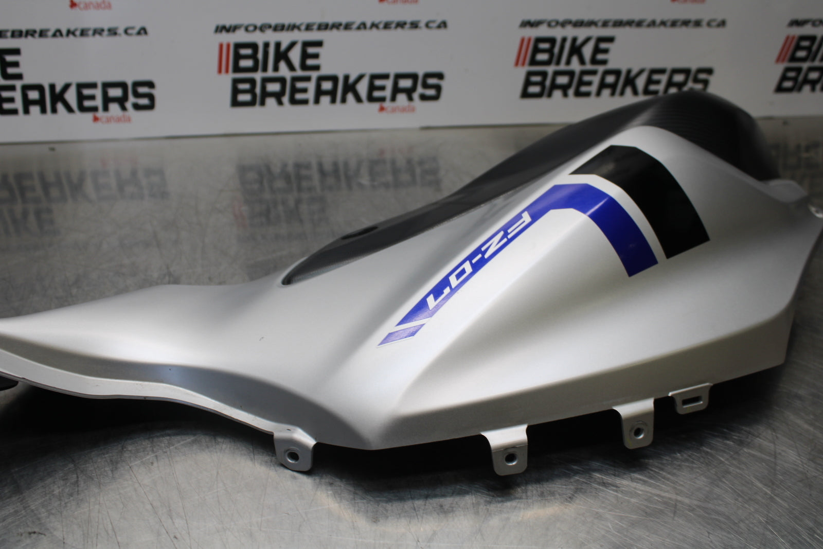 14-17 YAMAHA FZ07 LEFT LOWER MID UPPER SIDE FAIRING COWL BB162
