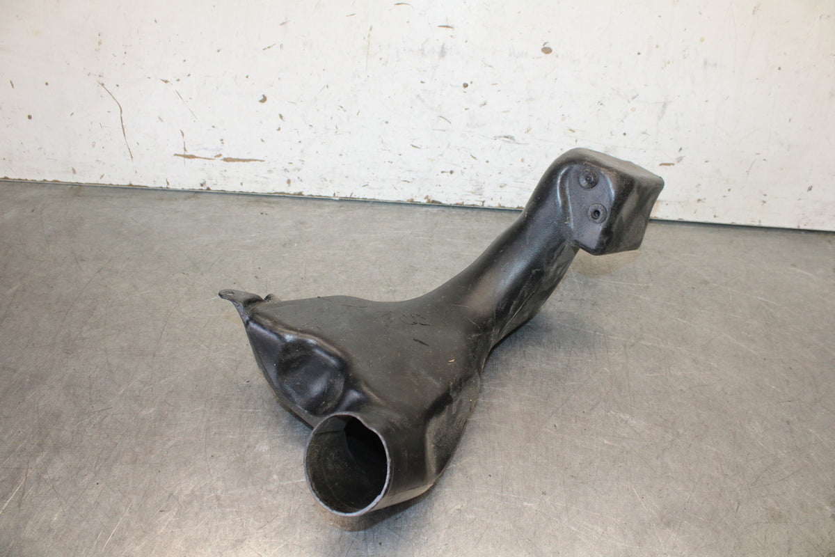 08-09 YAMAHA YZF R6S RIGHT RAM AIR INTAKE DUCT TUBE  BB690