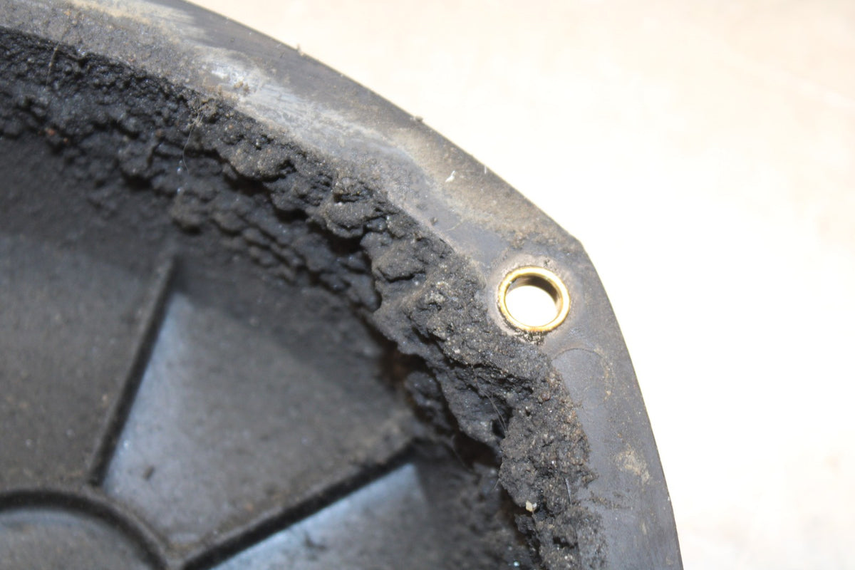 05-08 TRIUMPH SPEED TRIPLE 1050 ENGINE SPROCKET COVER BB933