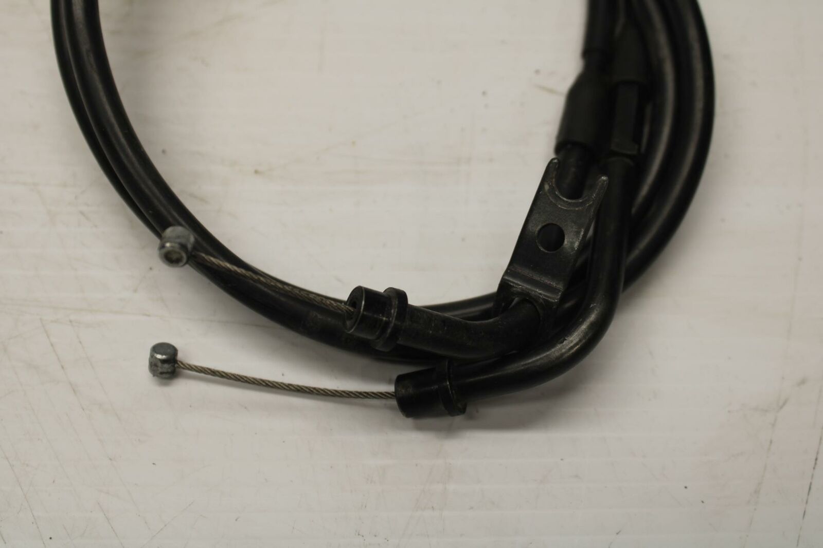 04-05 SUZUKI GSXR750 THROTTLE CABLES LINES BB270
