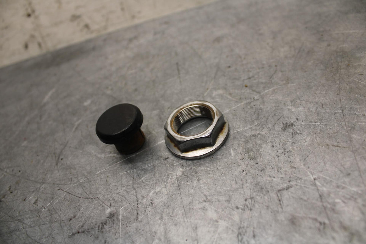 1992 Honda CBR600F2 FRONT FORKS CLAMP  TRIPLE TREE NUT BB40