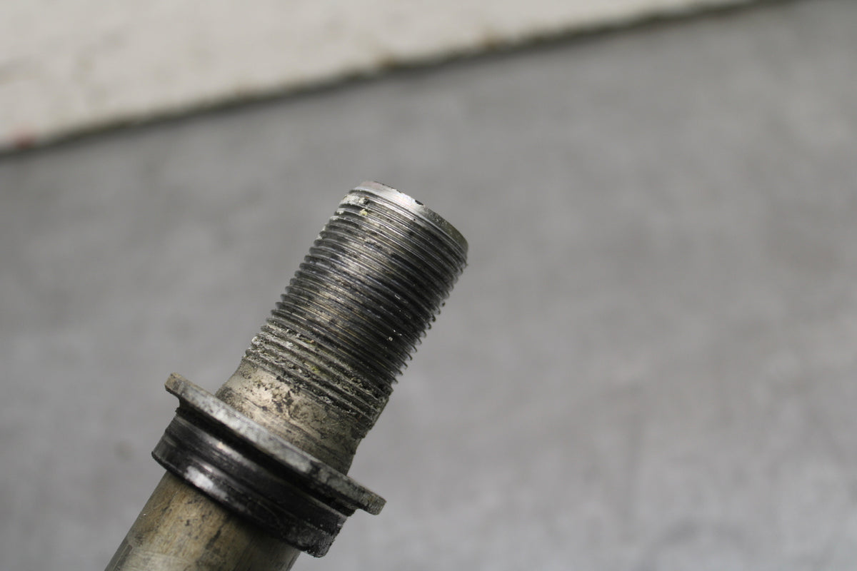 24-25 KAWASAKI NINJA ZX6R FRONT WHEEL RIM AXLE PIVOT BOLT BB726