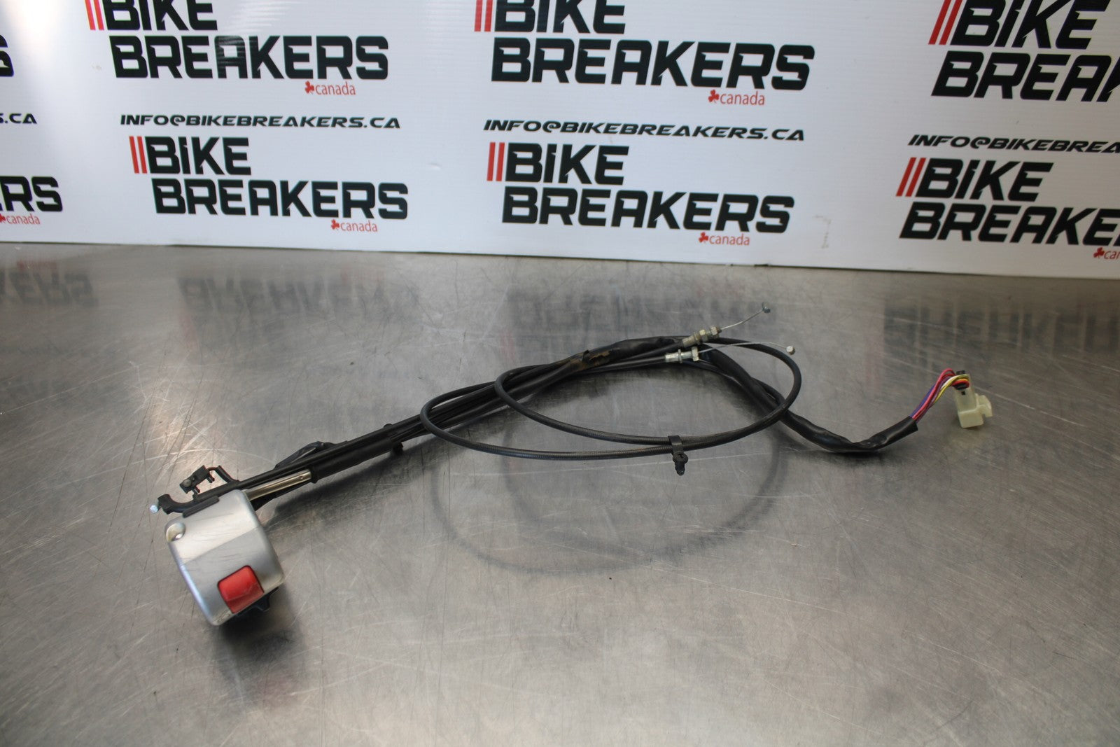05-06 VICTORY KINGPIN DELUXE RIGHT CLIP ON KILL OFF START SWITCH SWITCHES BB195