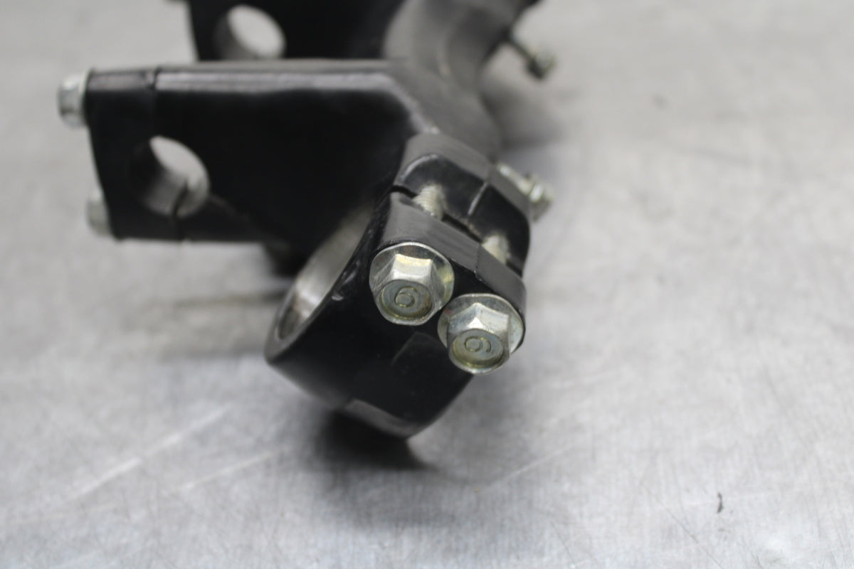 82-83 YAMAHA IT175 FORKS UPPER TRIPLE TREE CLAMP BB108