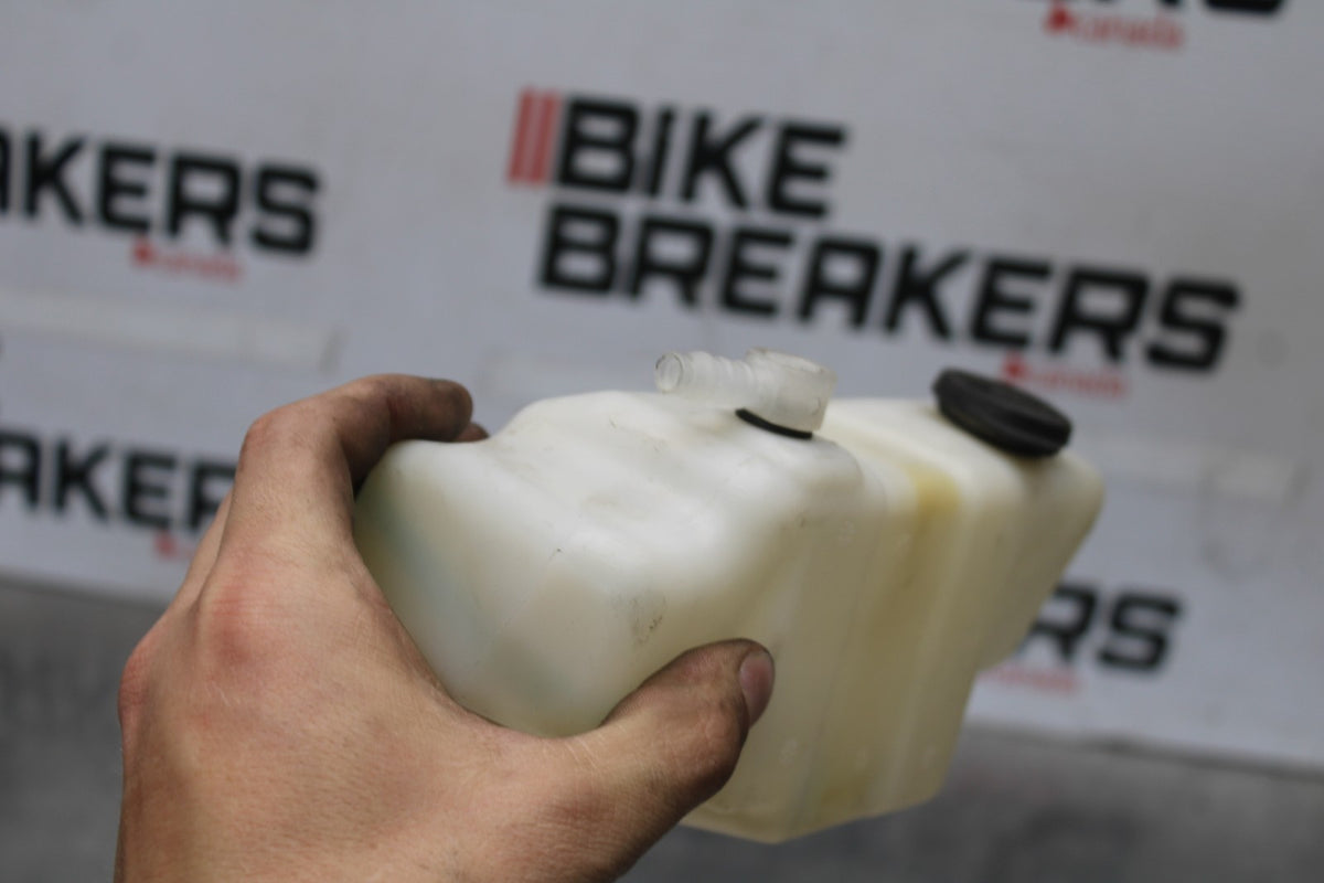 12 TRIUMPH STREET TRIPLE R COOLANT WATER TANK RESERVOIR BOTTLE BB914