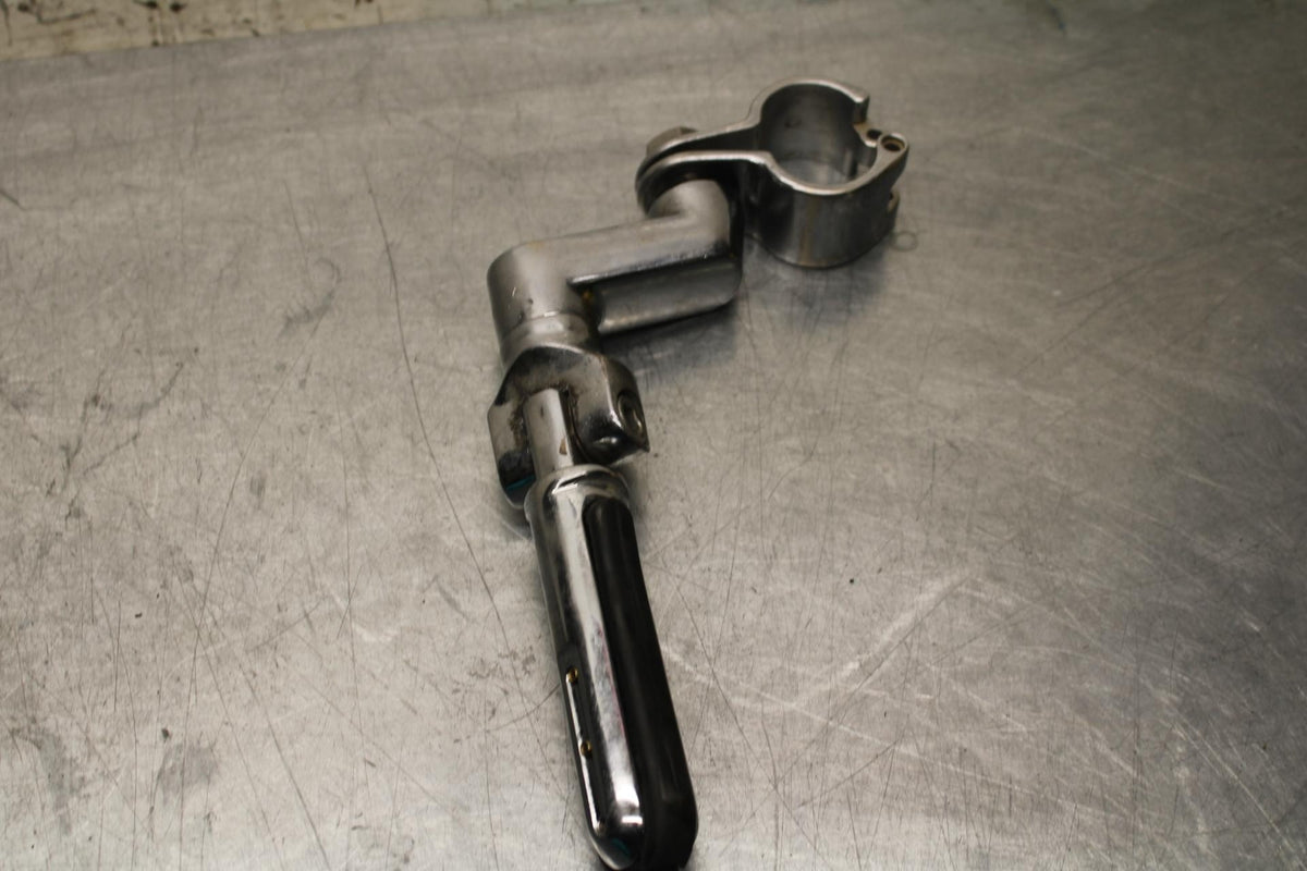 2004 Suzuki Intruder 1500 VL1500 LEFT REAR FOOT REST PEG STEP BB573