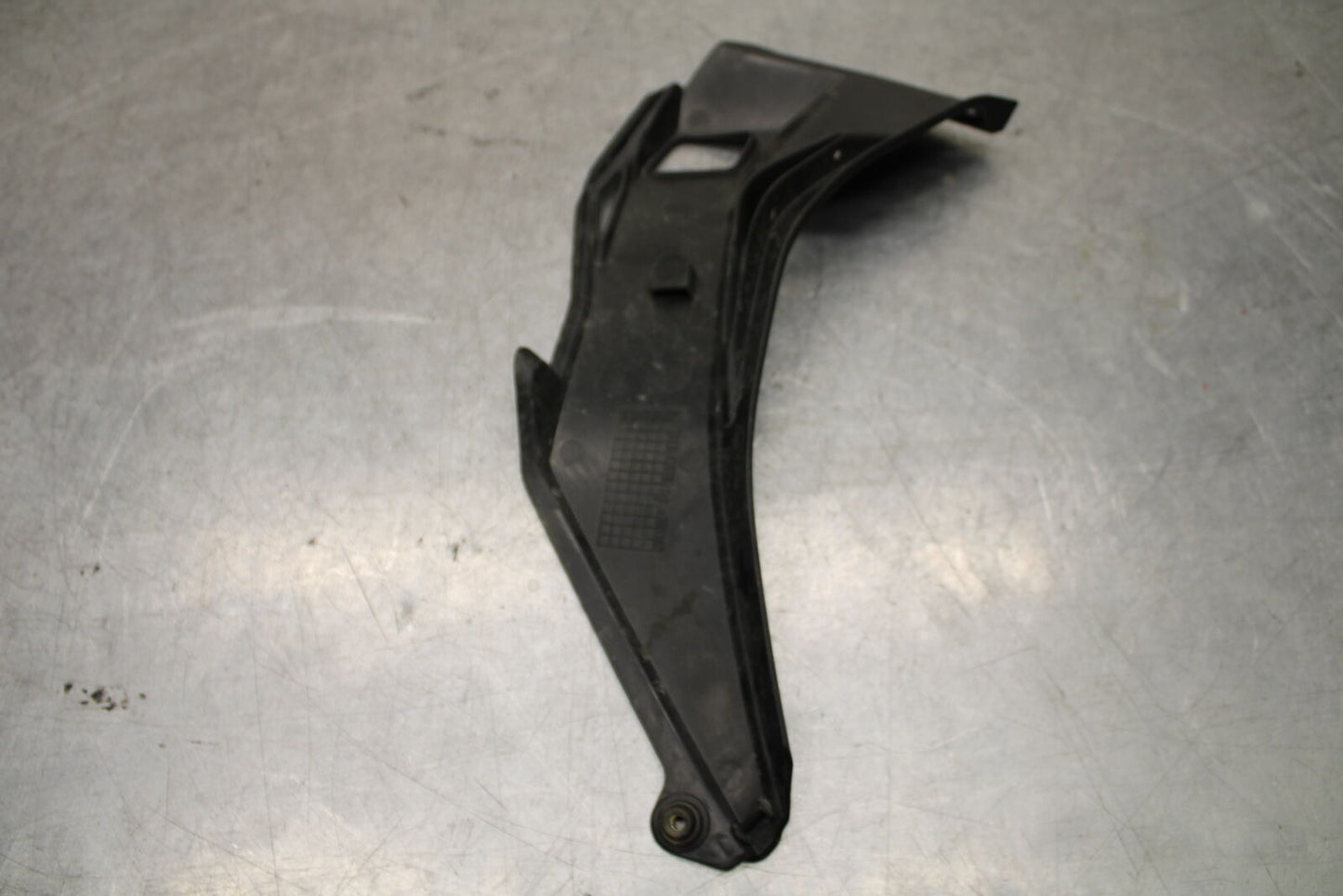 16 KAWASAKI NINJA ZX10R RIGHT FRONT DUCT COVER  BB650