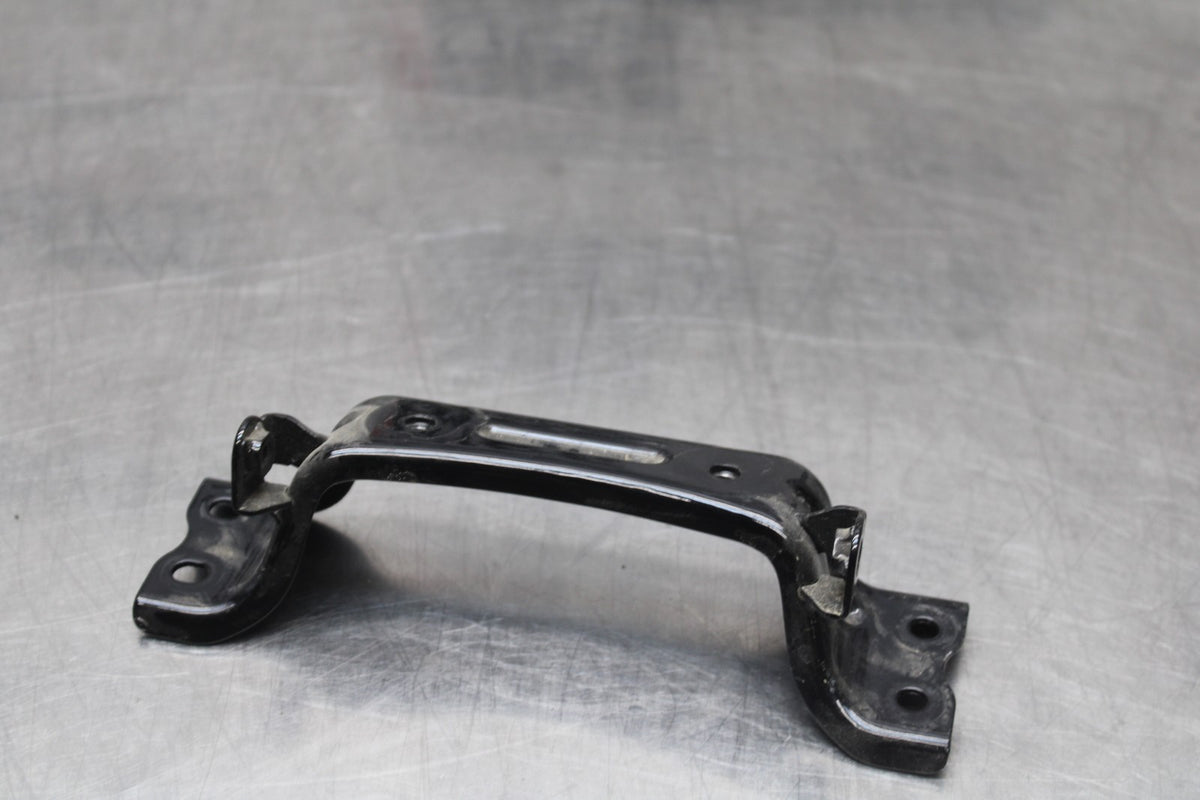 24 KAWASAKI NINJA 500 ABS GAS TANK FUEL CELL PETROL BRACKET MOUNT  BB818