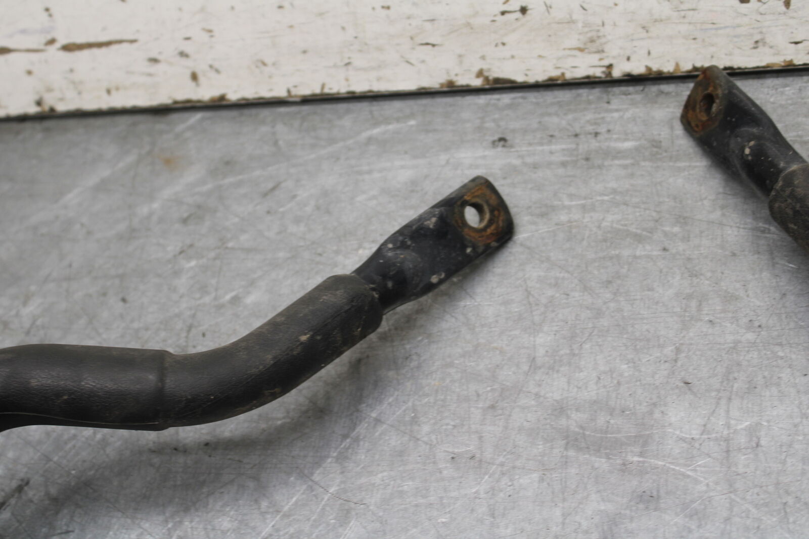 05-06 YAMAHA ROYAL STAR PASSENGER REAR SEAT GRAB BAR HANDLE SET BB697