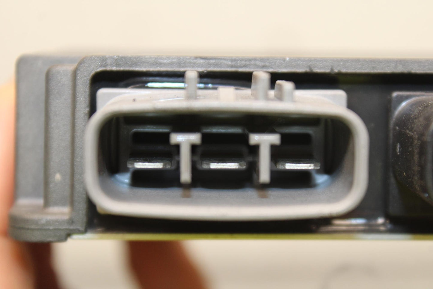 20-23 APRILIA RS660 RECTIFIER VOLTAGE REGULATOR  BB643