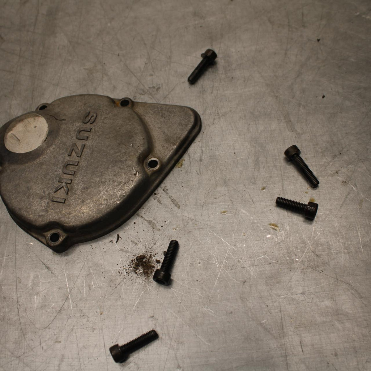 91-92 SUZUKI GSXR750 M  ENGINE MOTOR CRANK SHAFT CRANKSHAFT COVER BB493