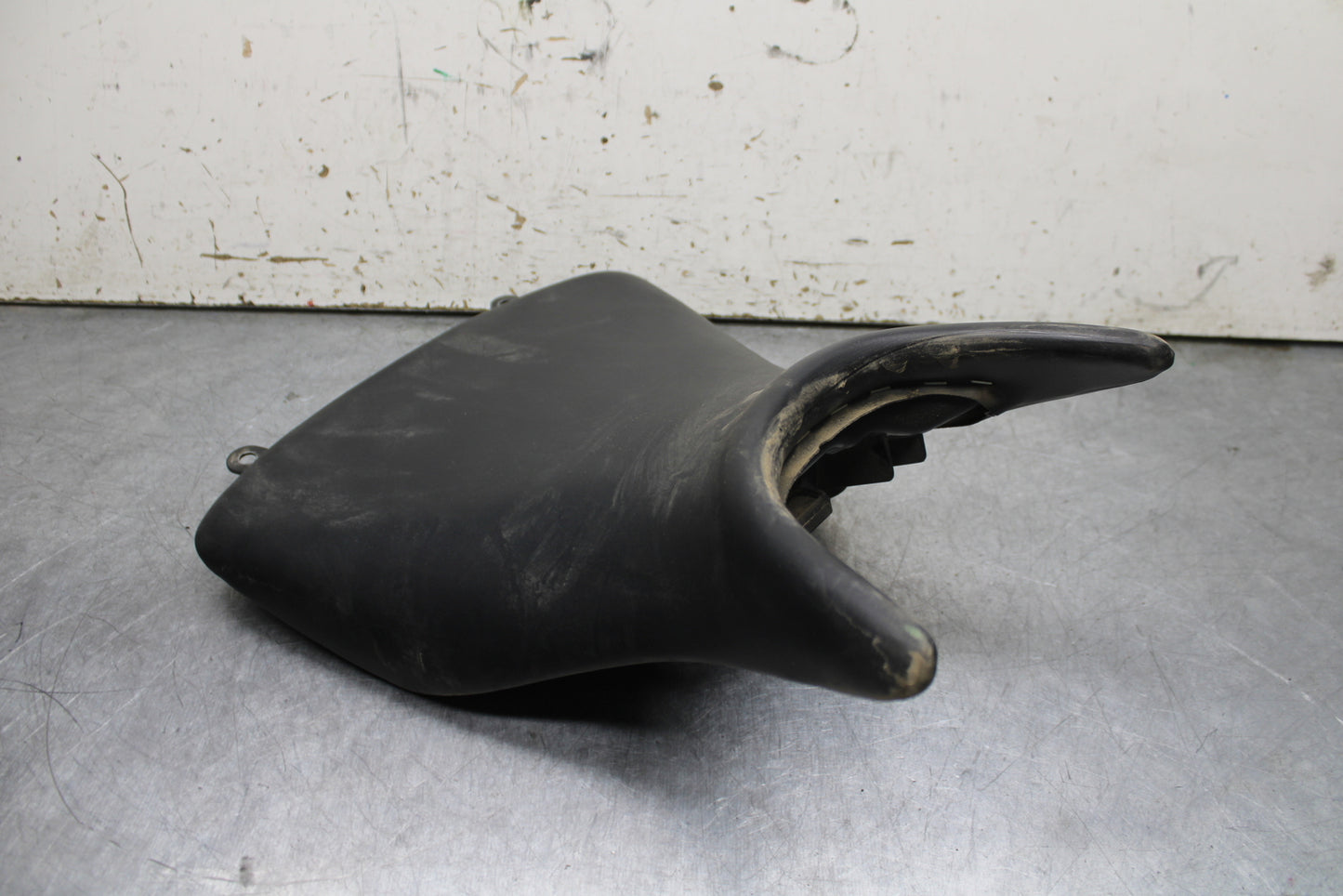 19-24 YAMAHA R3 FRONT DRIVERS SEAT PAD SADDLE PILLION BB736