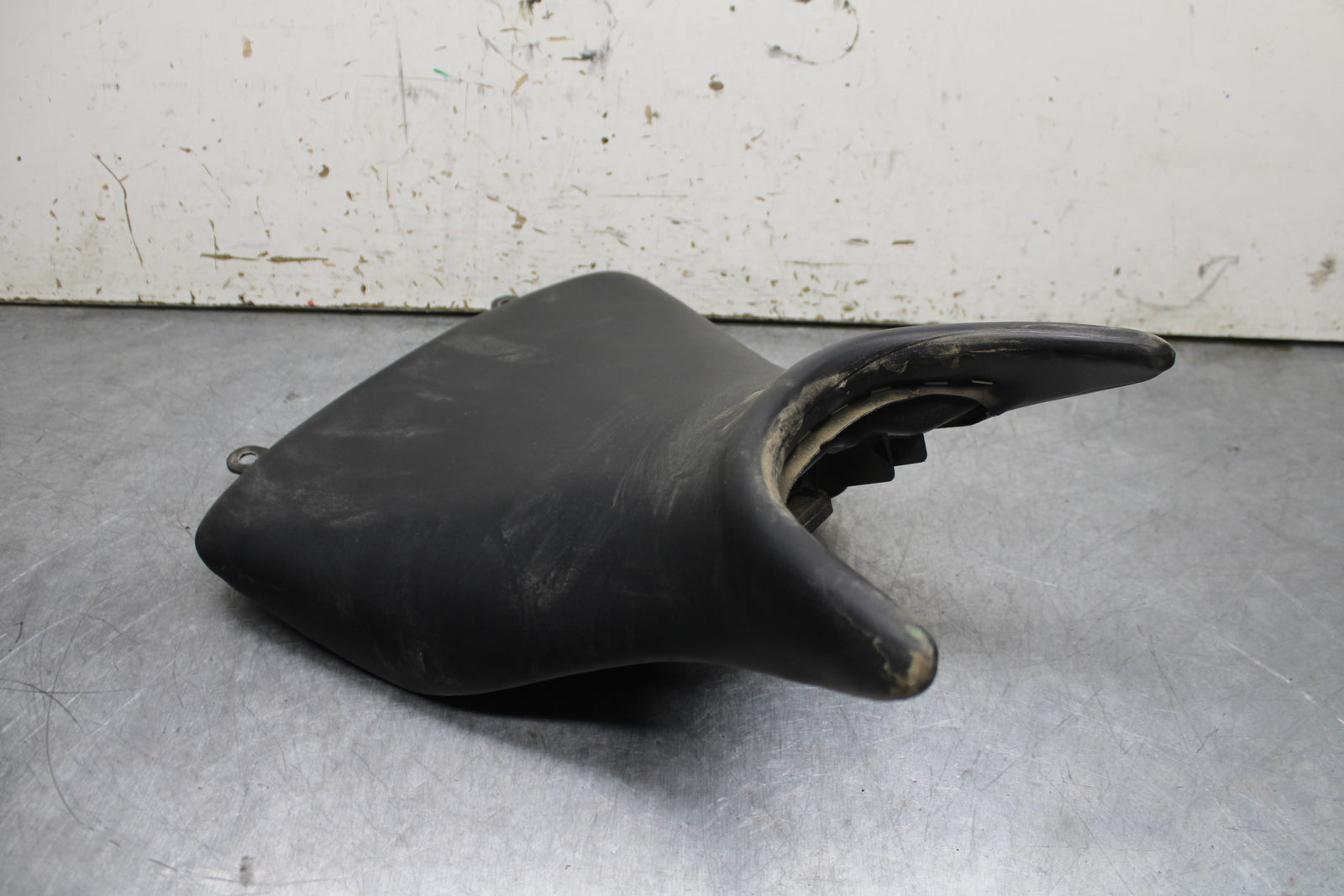 19-24 YAMAHA R3 FRONT DRIVERS SEAT PAD SADDLE PILLION BB736