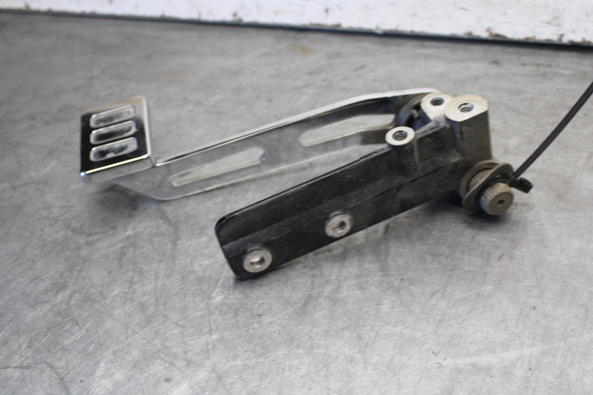 05-06 YAMAHA ROYAL STAR RIGHT REARSET BRAKE FOOT PEDAL BB697